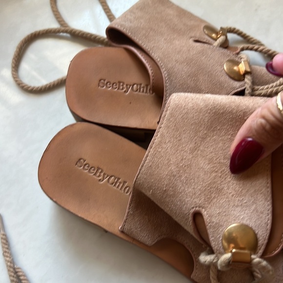 Lace up sandals in good condition - Picture 9 of 10